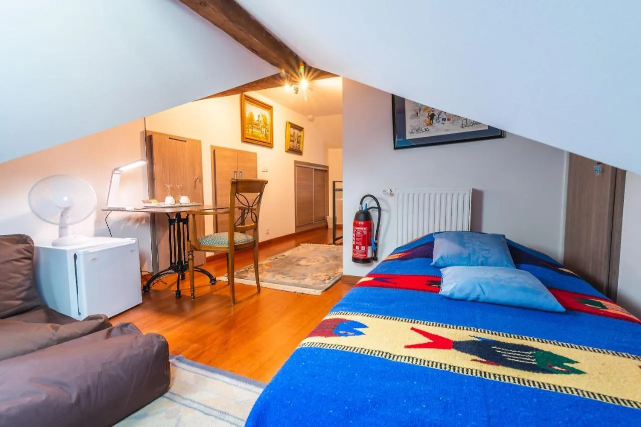 Domaine Du Pressoir Bed & Breakfast Ambilly